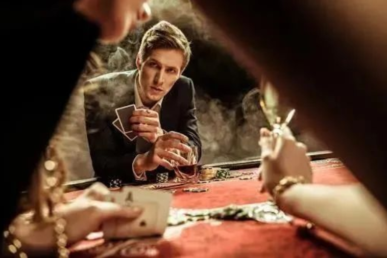体育明星跨界挑战：德扑桌上的竞技风采